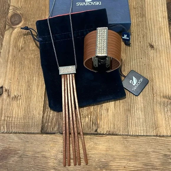 Swarovski Leather and Crystal Matching Necklace and Bracelet - Picture 9 of 11